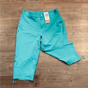Women's Blue Capris